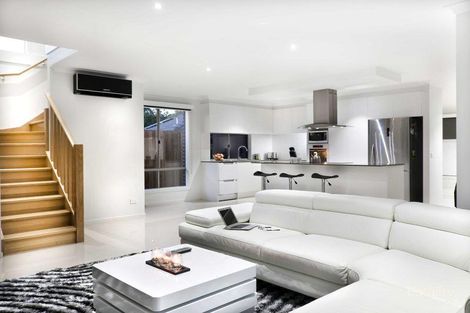 Property photo of 45 Wilmington Avenue Cranbourne West VIC 3977