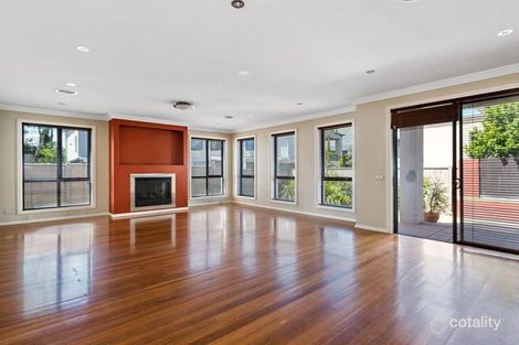 Property photo of 14 Sunset Place Maribyrnong VIC 3032