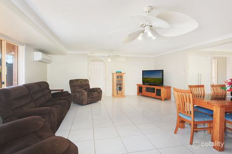 Property photo of 2 Archer Close Kanwal NSW 2259