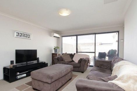 Property photo of 28/1 Cameron Street Langford WA 6147
