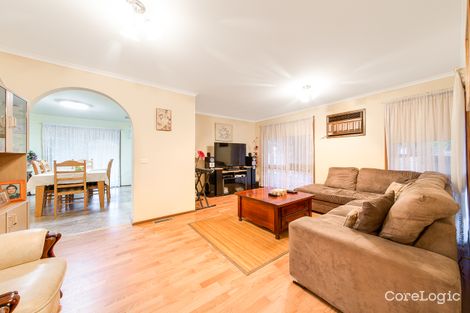 Property photo of 4 Tayport Gardens Endeavour Hills VIC 3802