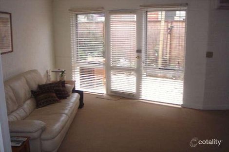 Property photo of 3/37 Farnham Street Flemington VIC 3031