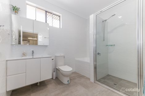 Property photo of 11 Whiting Court Cungulla QLD 4816