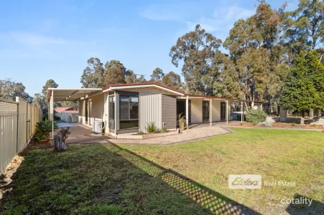 Property photo of 2 Howie Place Collie WA 6225