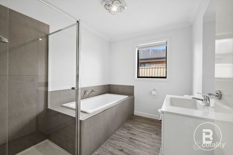 Property photo of 11 Davcol Drive Sebastopol VIC 3356