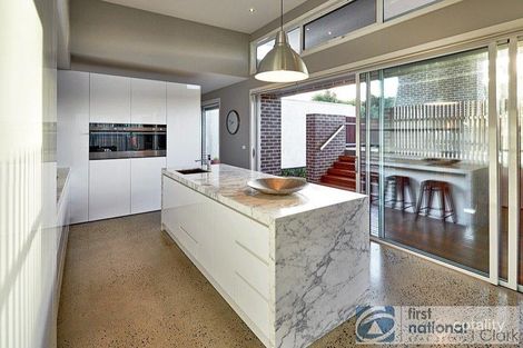 Property photo of 5 Jasmine Court Warragul VIC 3820