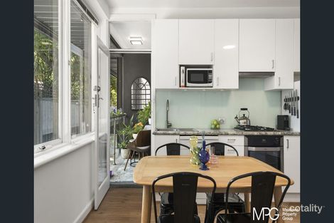 Property photo of 2/4 Lambert Road Toorak VIC 3142