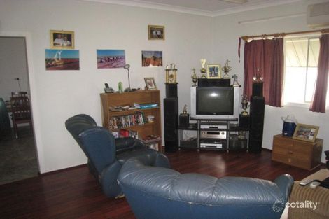 Property photo of 4 Excell Street Bluff QLD 4702
