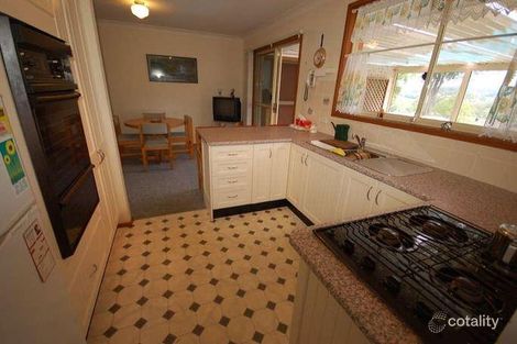 Property photo of 15 Settlers Ridge Close Lisarow NSW 2250