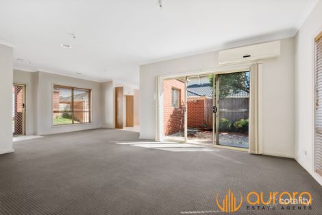 Property photo of 2/42-44 Inglis Road Berwick VIC 3806