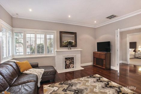 Property photo of 18 Tovan Akas Avenue Bentleigh VIC 3204