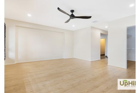 Property photo of 14 Pegasus Road Cranbourne West VIC 3977