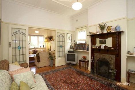 Property photo of 16 Eumeralla Road Caulfield South VIC 3162