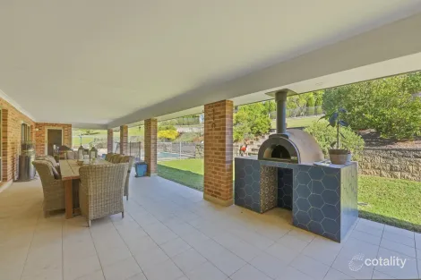 Property photo of 4 Yewens Circuit Grasmere NSW 2570