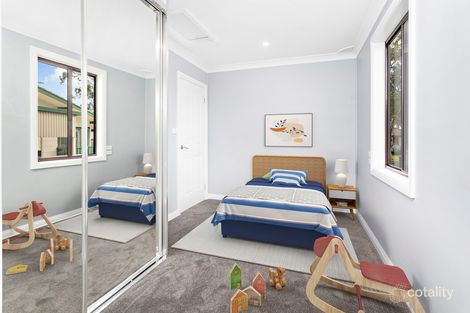 Property photo of 24 Kyeema Avenue Koonawarra NSW 2530