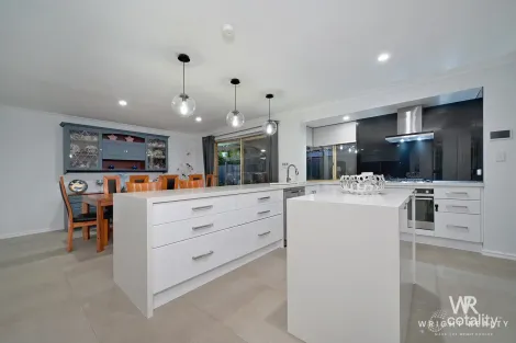 Property photo of 220 Trappers Drive Woodvale WA 6026