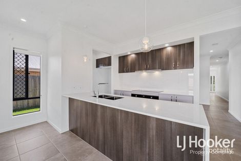 Property photo of 3 Wallaman Drive Yarrabilba QLD 4207