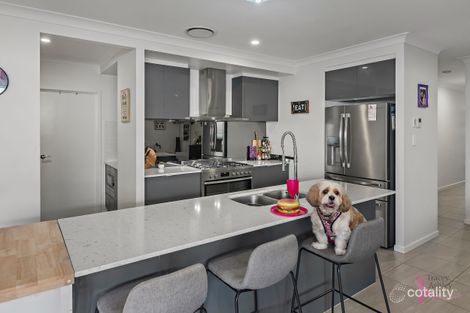 Property photo of 62 Regal Close Heathwood QLD 4110