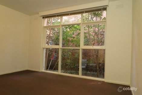 2/7 Southey St, Elwood, VIC 3184