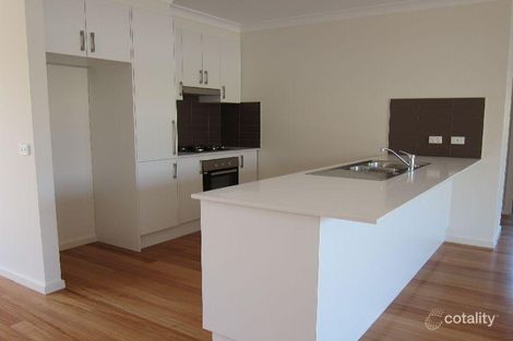 Property photo of 2/27 Leonard Avenue St Albans VIC 3021