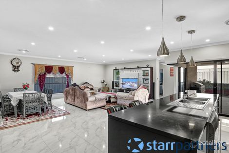 Property photo of 1 McCabe Place Rosemeadow NSW 2560