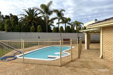 25 Henderson Dr, Kallaroo, WA 6025