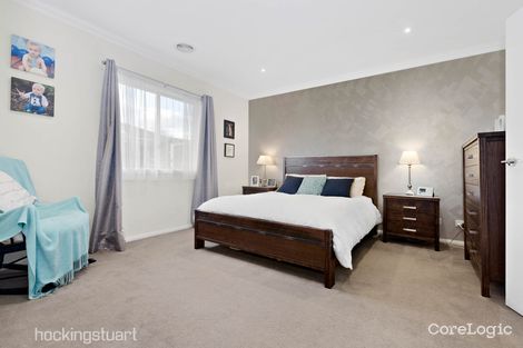 Property photo of 17 Kyneton Avenue Eynesbury VIC 3338