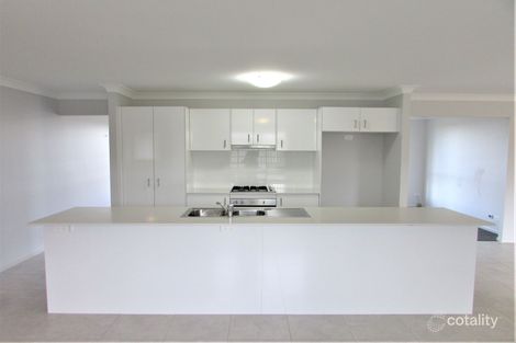 Property photo of 44 Threlkeld Crescent Fletcher NSW 2287