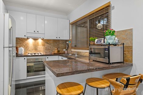 Property photo of 2/14 McNabb Street Berwick VIC 3806