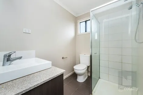 Property photo of 2/30 Scovell Crescent Maidstone VIC 3012