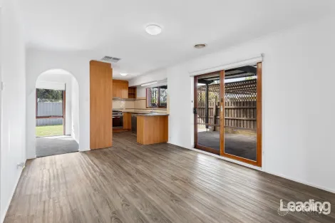 Property photo of 12 Collins Street Sunbury VIC 3429