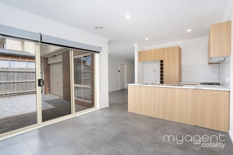 Property photo of 7 Sarkis Mews Hillside VIC 3037