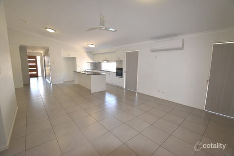 Property photo of 5 Sea Prince Circuit Clinton QLD 4680