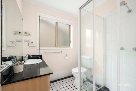 Property photo of 1 Uralba Court Jerrabomberra NSW 2619