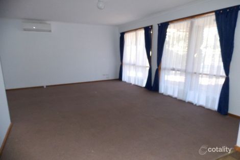 Property photo of 63 John Paul Drive Hillside VIC 3037