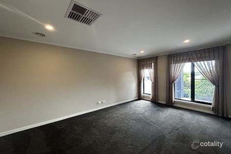 Property photo of 10 Chaucer Way Drouin VIC 3818