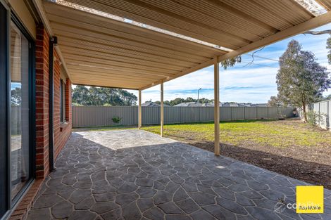 Property photo of 40 Symbester Crescent Eaglehawk VIC 3556