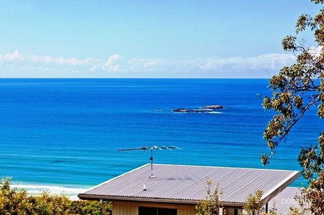 54 Tramican St, Point Lookout, QLD 4183