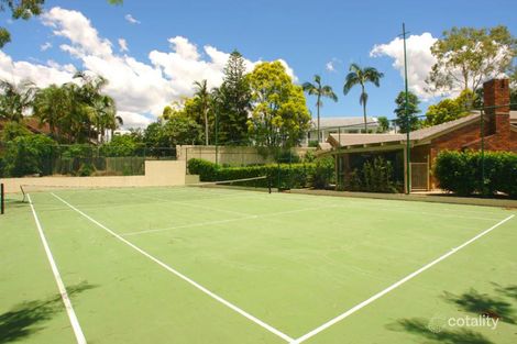 Property photo of 3 Sturt Court Mount Ommaney QLD 4074