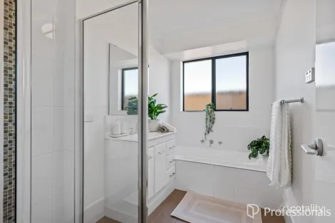 Property photo of 112 Aslett Drive Karlkurla WA 6430