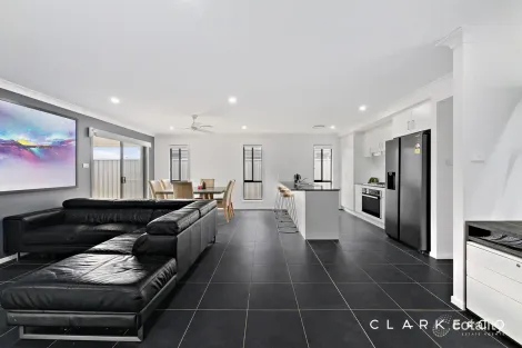 Property photo of 14 Oakvale Street Cliftleigh NSW 2321