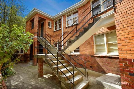 2/2 Avoca Ct, Elwood, VIC 3184
