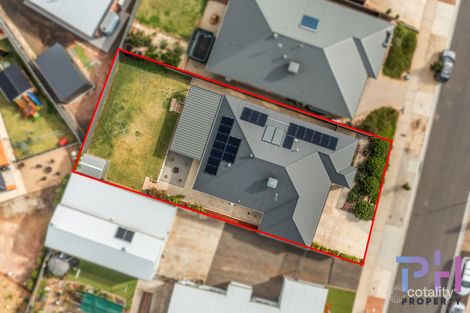 Property photo of 18 Ashbourne Way Kangaroo Flat VIC 3555