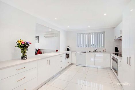 Property photo of 11 Neal Place Appin NSW 2560