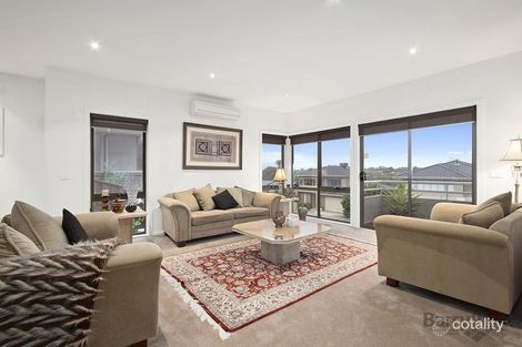 Property photo of 21 Bella Vista Close Macleod VIC 3085