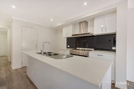 Property photo of 8 Calypso Drive Mickleham VIC 3064