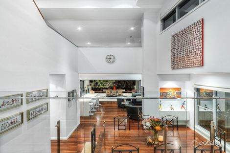 Property photo of 26 Fifth Avenue Bardon QLD 4065