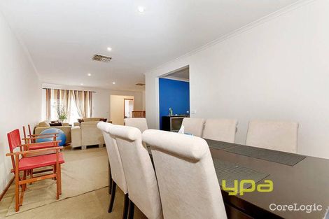 Property photo of 1/37 Papworth Place Meadow Heights VIC 3048