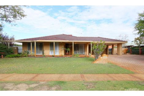 55 Aylesford Dr, Marangaroo, WA 6064