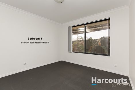 Property photo of 82 Kurrajong Boulevard Banksia Grove WA 6031